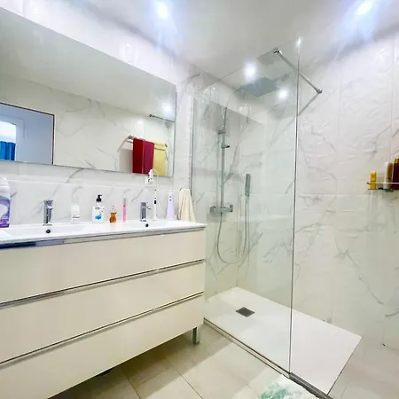 Paraiso Sea View Apartment