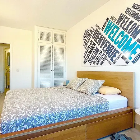 Paraiso Sea View Apartment *